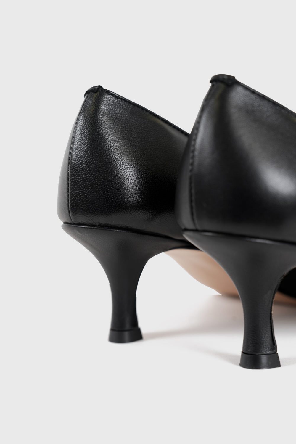 Loulou Nap Shoe - black