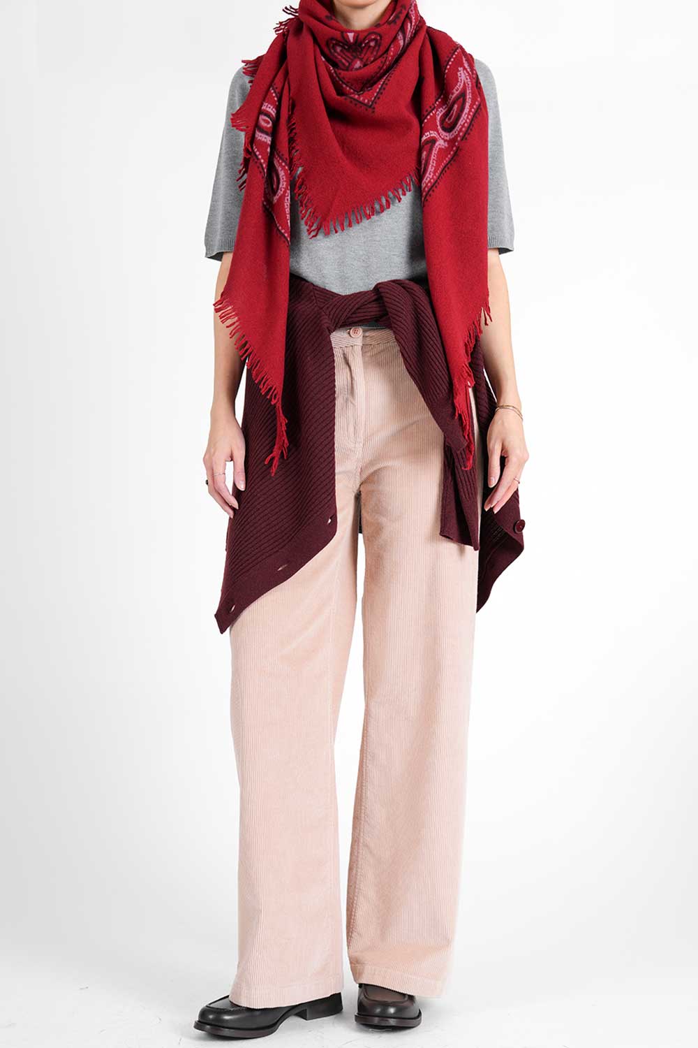 Quemila Stola - bordeaux