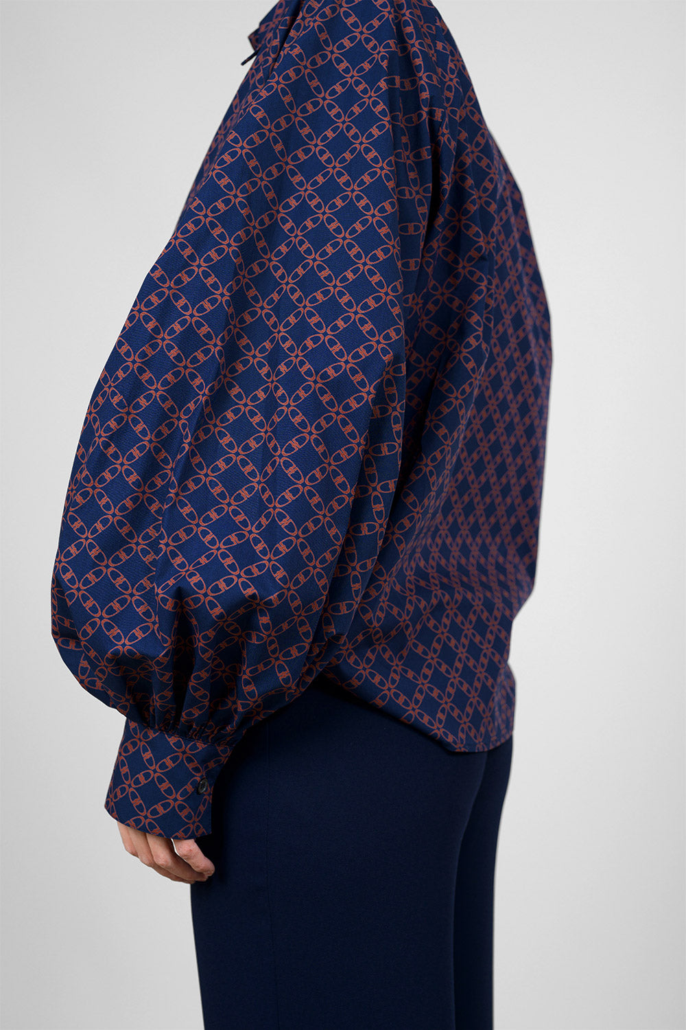 Cirus Blouse - blu chain
