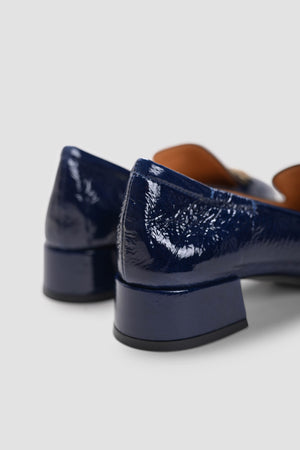 Elona Ve Shoe - night