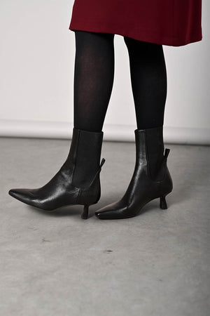 Liza Nap Boots - black